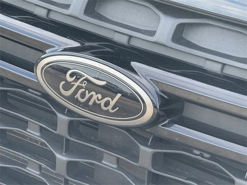 Certified 2023 Ford Maverick XLT w/ XLT Luxury Package image 24