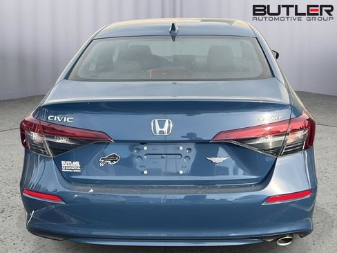 Used 2025 Honda Civic Sport image 9