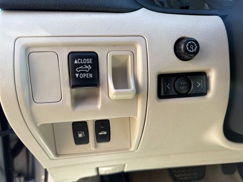 Used 2010 Lexus IS 250C image 22