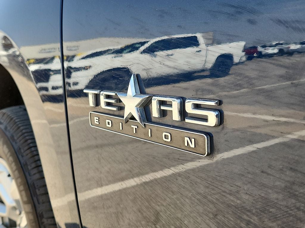Used 2022 Chevrolet Silverado 1500 LT AWD/4WD image 10