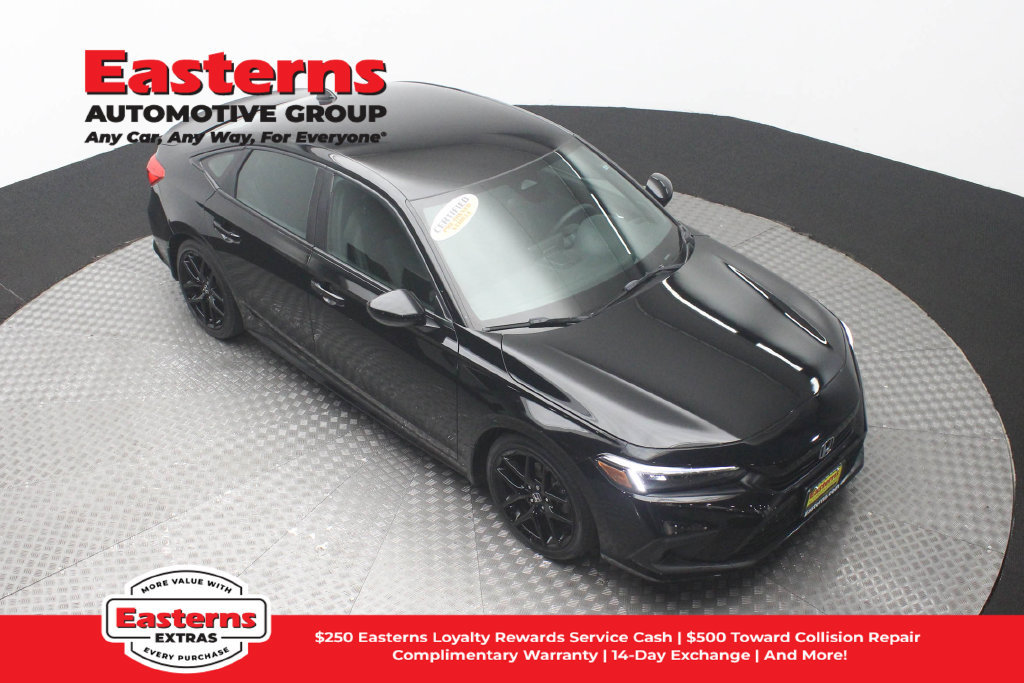 Used 2023 Honda Civic Sport image 4