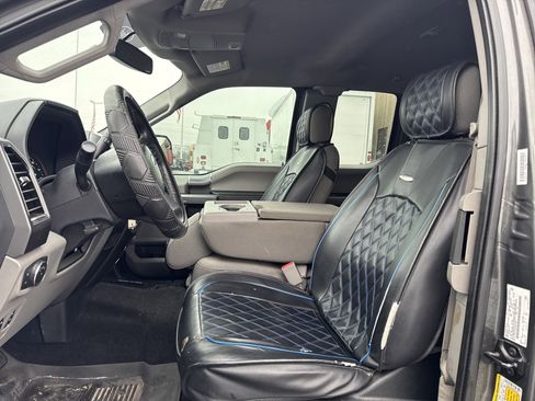 Used 2017 Ford F150 XLT w/ Equipment Group 302A Luxury image 8