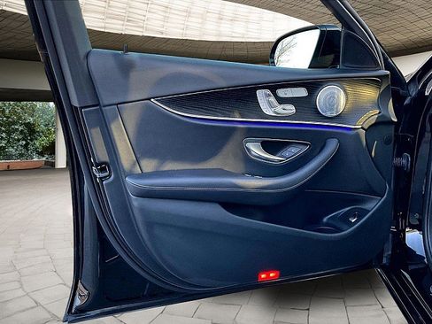 Used 2021 Mercedes-Benz E 350 Sedan w/ Premium Package image 17