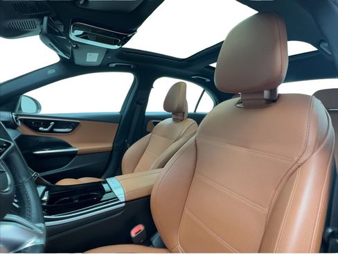 Used 2025 Mercedes-Benz C 300 Sedan image 20