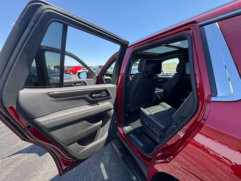 New 2026 GMC Yukon Elevation w/ Elevation Premium Package AWD/4WD image 21