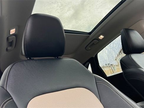 Used 2022 Ford Escape Titanium w/ Titanium Premium Package image 19