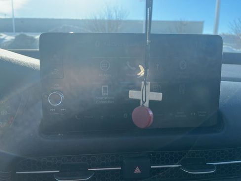 Used 2024 Honda HR-V EX-L image 17