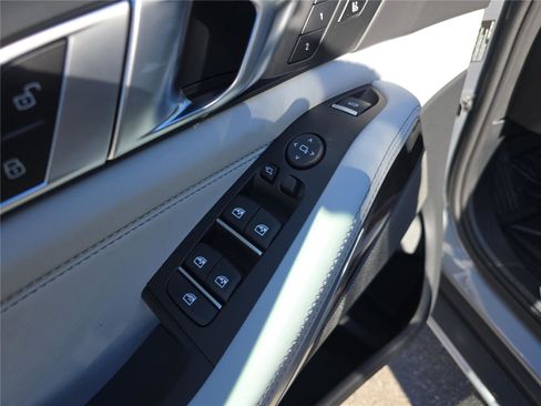 New 2026 BMW X5 xDrive40i image 17