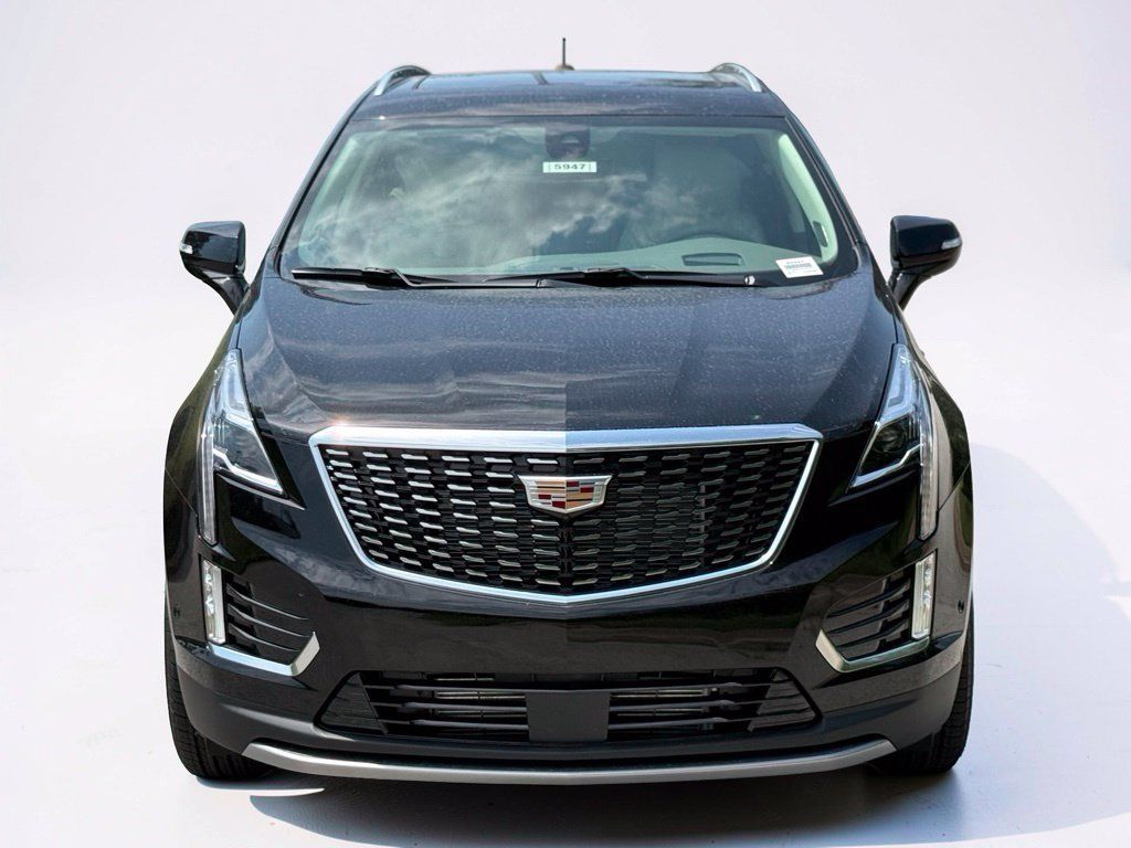 Certified 2026 Cadillac XT5 Premium Luxury w/ Driver Assist Package FWD image 8