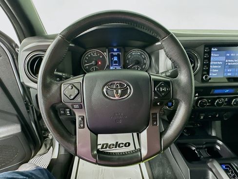 Certified 2023 Toyota Tacoma TRD Off-Road w/ Technology Package AWD/4WD image 11