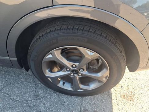 Certified 2023 Ford Escape ST-Line w/ Tech Pack #1 image 9