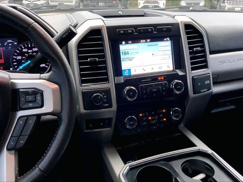 Used 2019 Ford F350 Lariat w/ Lariat Ultimate Package AWD/4WD image 7