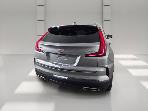 Used 2024 Cadillac XT4 Premium Luxury FWD image 6