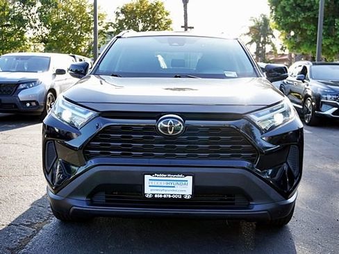 Used 2024 Toyota RAV4 XLE FWD image 5
