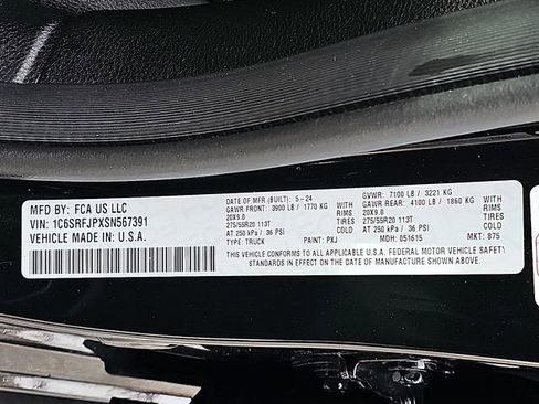 Used 2025 RAM 1500 Laramie AWD/4WD image 28