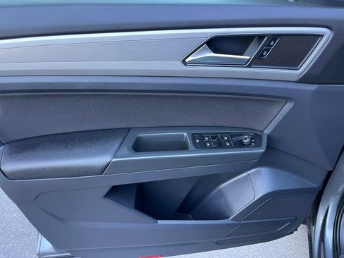 Used 2018 Volkswagen Atlas Launch Edition image 13