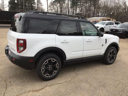 New 2025 Ford Bronco Sport Outer Banks AWD/4WD image 9