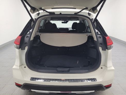 Used 2020 Nissan Rogue SV w/ Premium Package FWD image 29