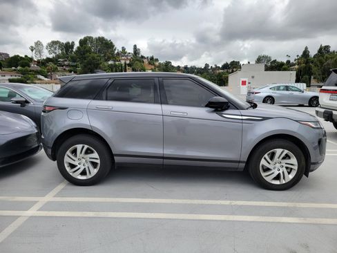 Used 2020 Land Rover Range Rover Evoque S image 4