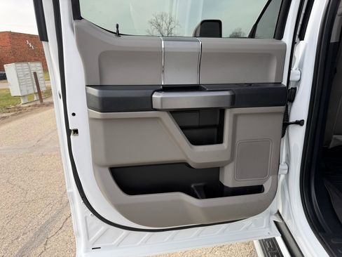 Used 2022 Ford F250 XLT w/ XLT Premium Package image 27