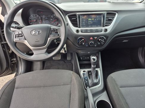 Used 2022 Hyundai Accent SEL w/ Cargo Package FWD image 17