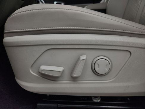 Used 2022 Kia Sorento SX image 19