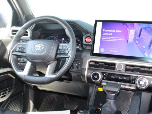 Certified 2024 Toyota Tacoma TRD Off-Road w/ TRD Off Road Premium Package AWD/4WD image 25