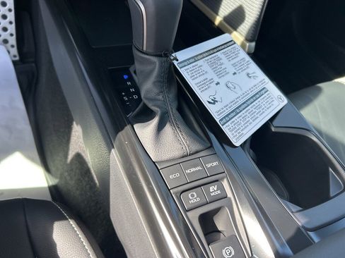 Used 2026 Toyota Camry SE image 11