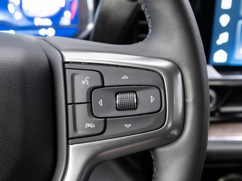 Used 2023 Chevrolet Silverado 1500 RST image 7