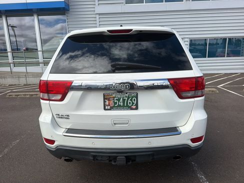 Used 2011 Jeep Grand Cherokee Limited w/ Trailer Tow Group IV AWD/4WD image 5
