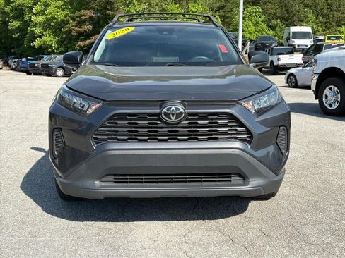 Used 2020 Toyota RAV4 LE FWD image 2