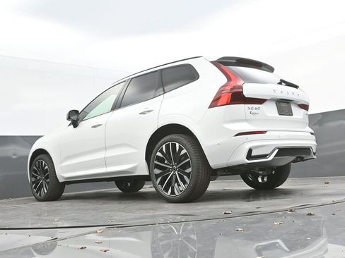 New 2026 Volvo XC60 B5 Ultra w/ Climate Package AWD/4WD image 33