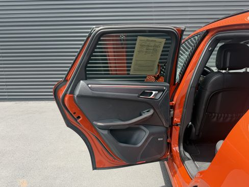Certified 2023 Porsche Macan GTS AWD/4WD image 22