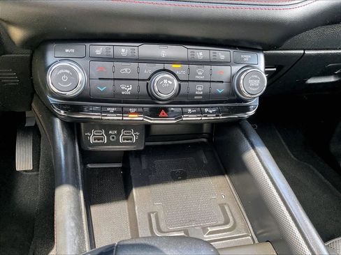 Used 2023 Dodge Durango R/T AWD/4WD image 27
