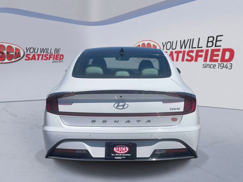Used 2023 Hyundai Sonata Limited w/ Cargo Package FWD image 6