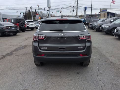 Certified 2022 Jeep Compass Latitude image 7