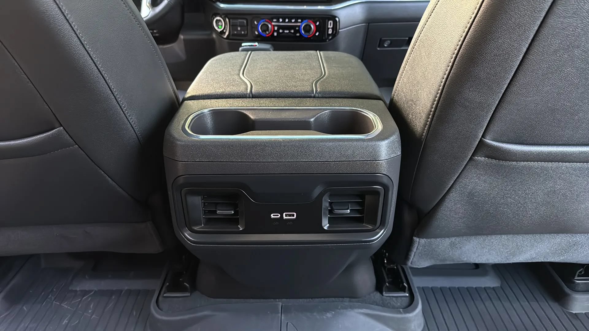 Used 2025 Chevrolet Silverado 1500 LT Trail Boss w/ Dark Appearance Package AWD/4WD image 42