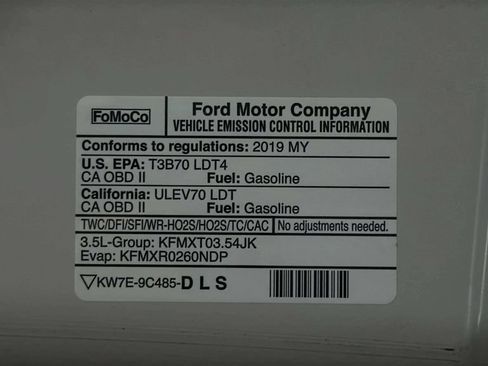Used 2019 Ford F150 Lariat w/ Equipment Group 502A Luxury AWD/4WD image 39