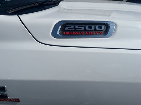 Used 2025 RAM 2500 Laramie AWD/4WD image 6