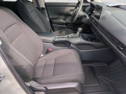 Certified 2026 Honda HR-V LX image 19