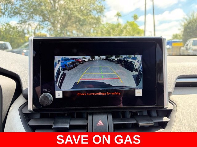 Used 2025 Toyota RAV4 XLE AWD/4WD image 24