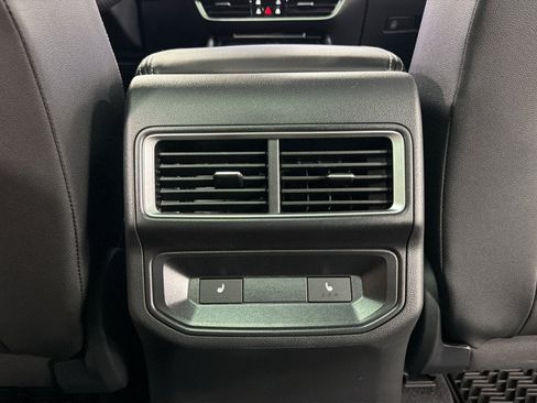 Certified 2026 Volkswagen Atlas Cross Sport SEL Premium R-Line AWD/4WD image 36