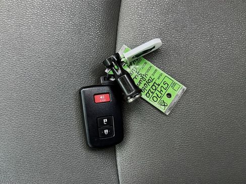 Used 2020 Toyota 4Runner SR5 Premium w/ Moonroof Package image 34