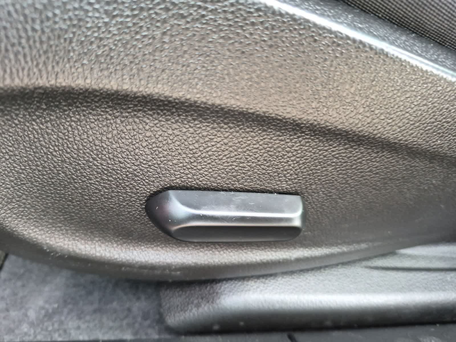 Used 2012 Chevrolet Cruze LT FWD image 17