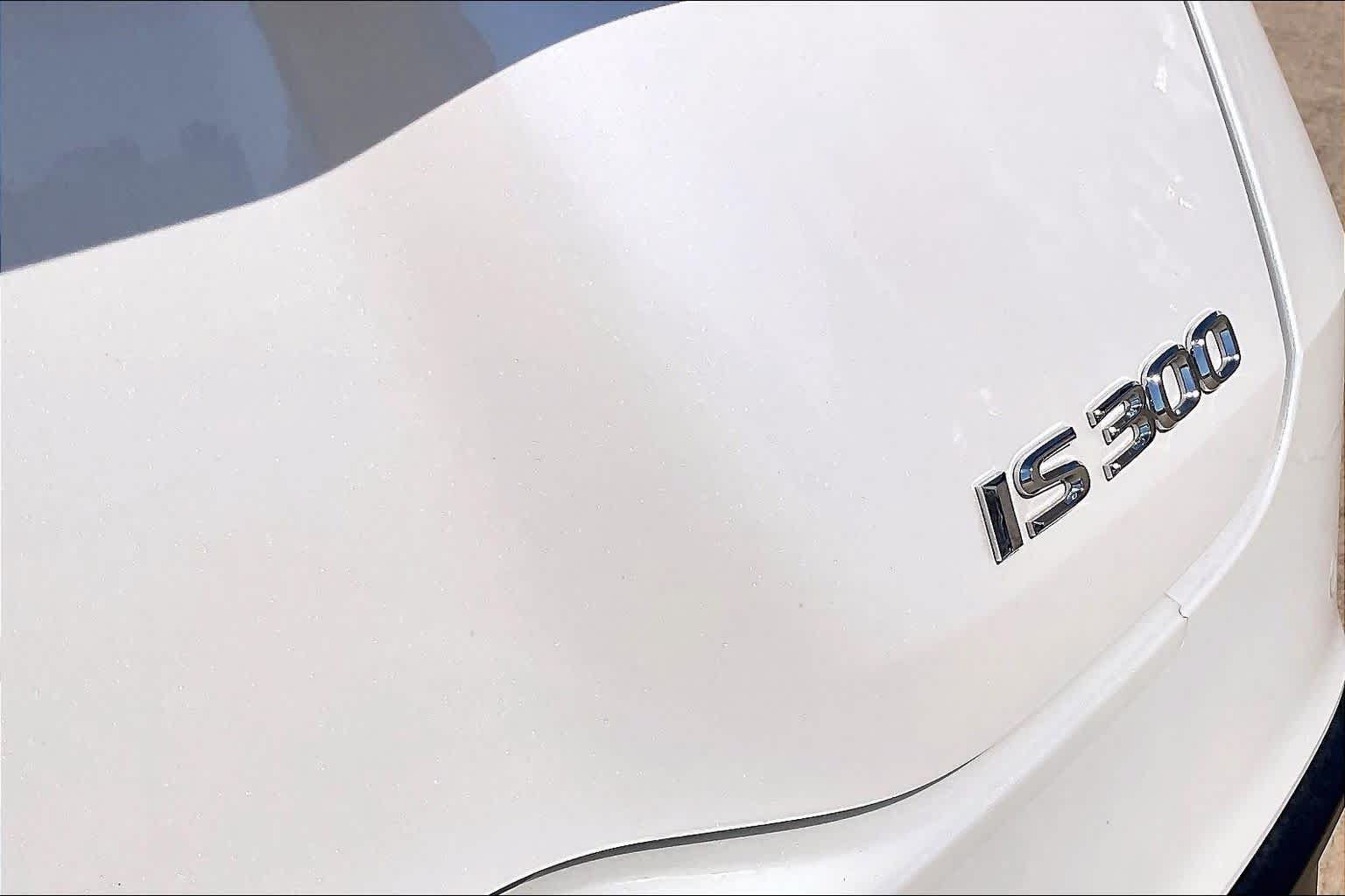 Used 2023 Lexus IS 300 w/ Premium Package RWD image 9