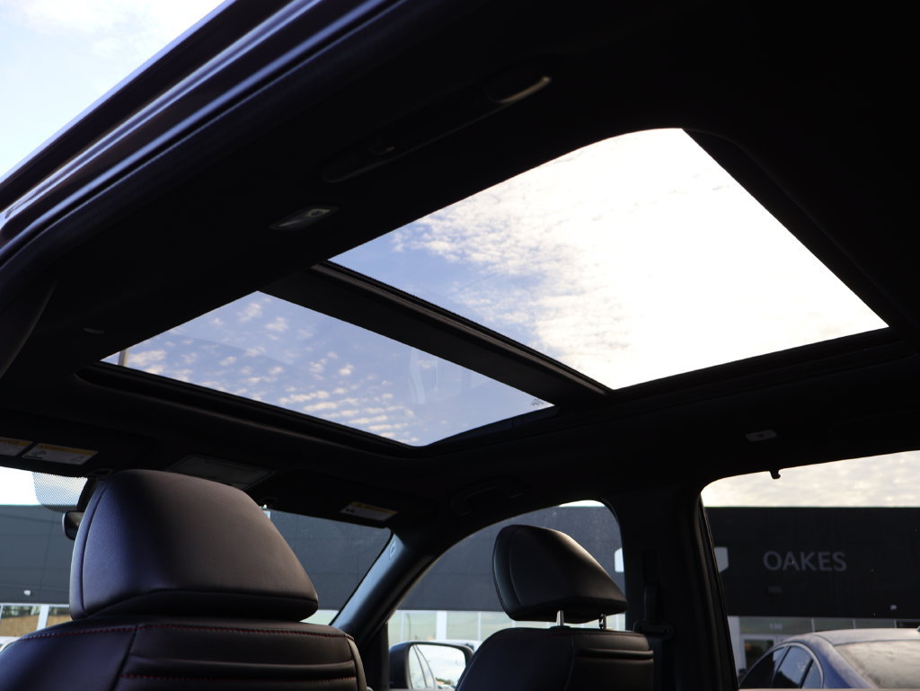 Used 2025 Honda Pilot Black Edition image 37