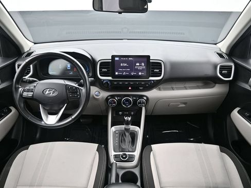 Certified 2024 Hyundai Venue SEL FWD image 13