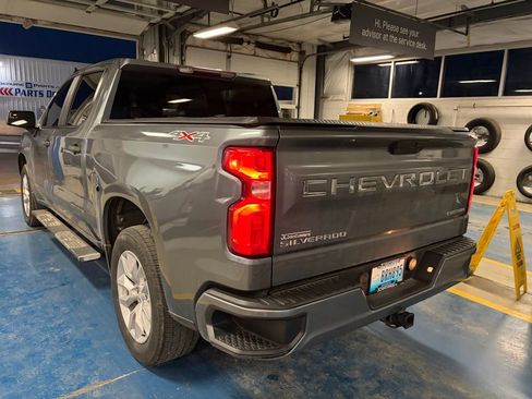 Used 2021 Chevrolet Silverado 1500 Custom image 4