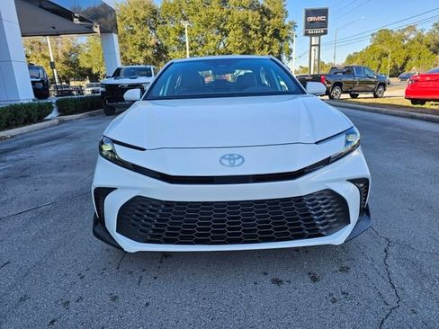 Used 2026 Toyota Camry SE FWD image 7