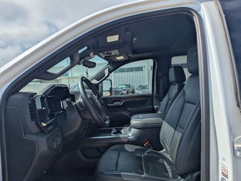 Certified 2024 Chevrolet Silverado 3500 High Country w/ High Country Premium Package image 14